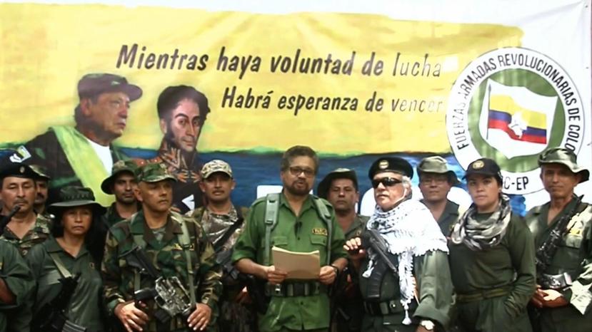 A la cabeza de esta declaración de guerra se encuentra "Iván Márquez" (centro), el antiguo número dos de las FARC. (EFE)