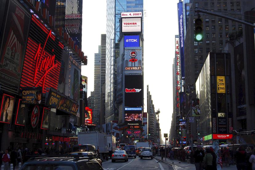 La gran pantalla de diodos fue instalada en el One Times Square de Nueva York en 2007. (EFE)